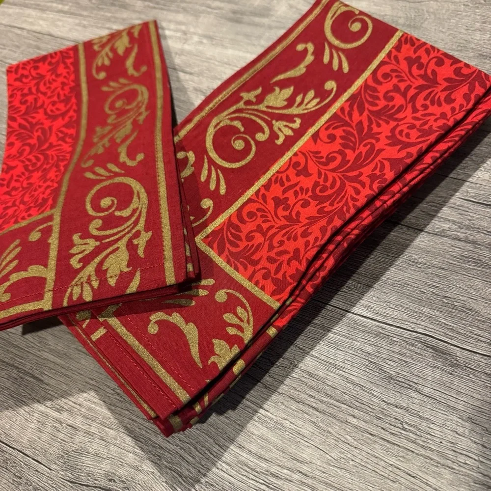 Pier 1 Imports Cloth Napkins - Set of 8 - Scroll Red Gold Cotton 20x20